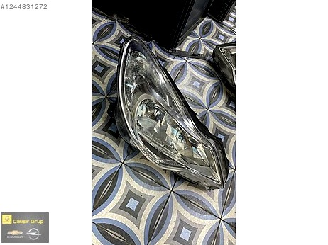 Opel Corsa Sol Ön Far çıkma parça