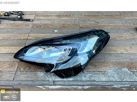 Opel Corsa Sol Ön Far çıkma parça