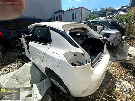 Opel Corsa Çamurluk (Arka) çıkma parça