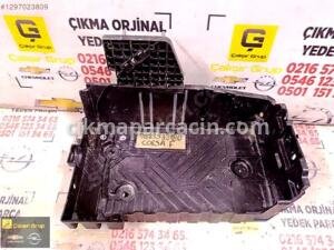 OPEL CORSA F AKÜ ALT KUTUSU OEM 9823533180 ÇIKMA SÖKME YEDEK PAR
