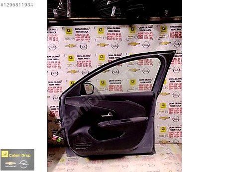 Opel Corsa Kapı (Ön Sağ) çıkma parça