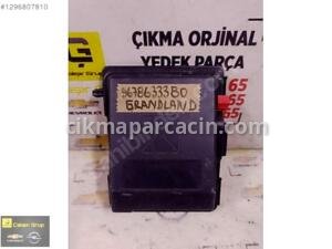 OPEL CORSA F SİGORTA KUTUSU KAPAĞI OEM 9678633380