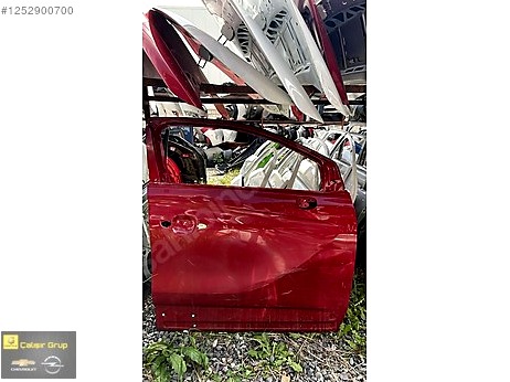 Opel Crossland Kapı (Ön Sağ) çıkma parça