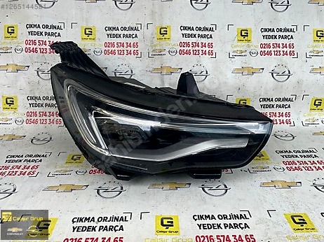 Opel Grandland Sağ Ön Far çıkma parça