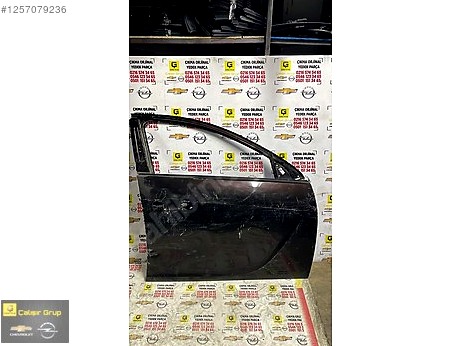 Opel Insignia Kapı (Ön Sağ) çıkma parça