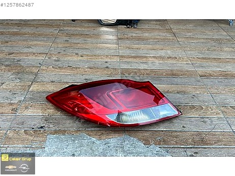 Opel Insignia Sol Arka Stop çıkma parça