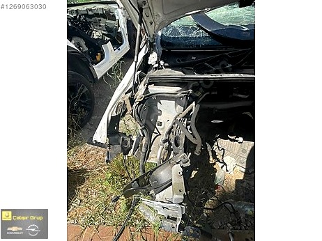 Opel Mokka Çamurluk (Ön) çıkma parça