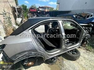OPEL MOKKA B 2019 – 2025 SAĞ ORTA DİREK ÇIKMA SÖKME YEDEK PARÇA