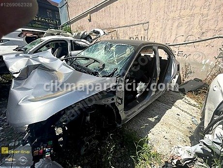 Opel Mokka Marşpiyel Sacı çıkma parça