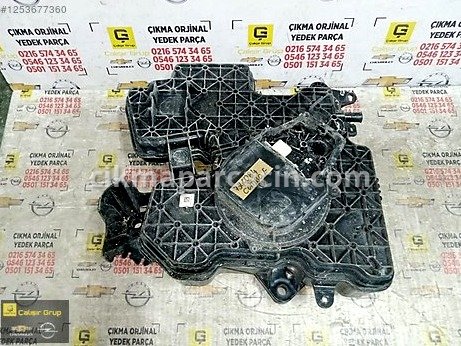 Opel Vivaro Egzoz Manifoldu çıkma parça