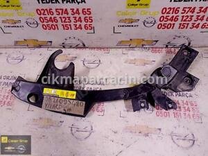 OPEL VİVARO SAĞ PANEL ÜST AYAĞI OEM 9826095480