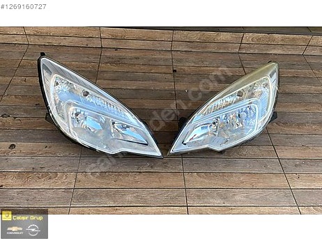 Opel Zafira Sol Ön Far çıkma parça