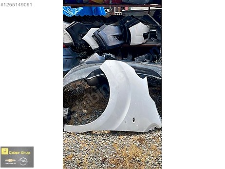 Opel Zafira Çamurluk (Ön) çıkma parça