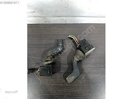 Opel Combo Silecek Kolu çıkma parça - TALHA OTO ÇIKMA Kocaeli