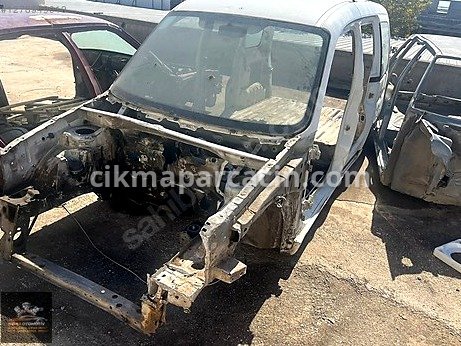 Peugeot Partner Ön Cam çıkma parça