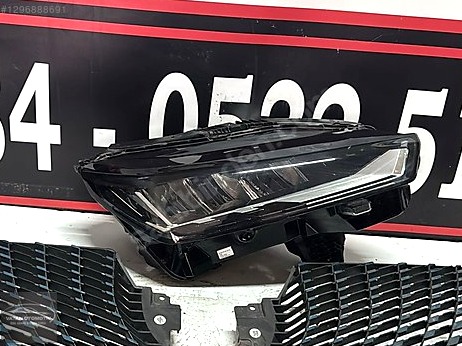 Peugeot 308 Sağ Ön Far çıkma parça