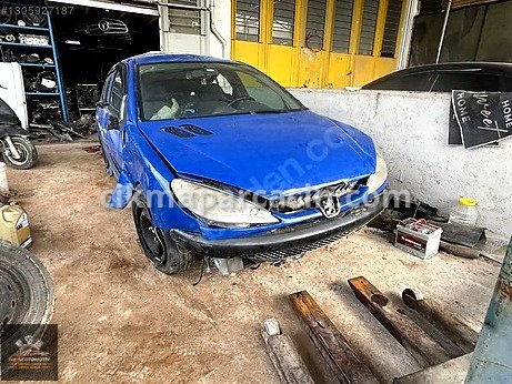 Peugeot 206 Kaput çıkma parça