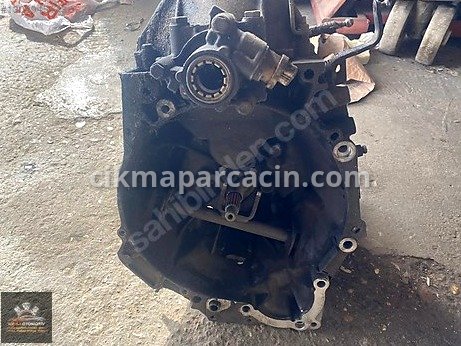 Peugeot Partner Şanzıman Komple çıkma parça