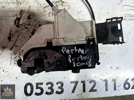 Peugeot Partner Kapı Kolçağı çıkma parça - MESA YEDEK PARÇA Mersin