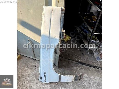 Renault R9 Çamurluk (Ön) çıkma parça
