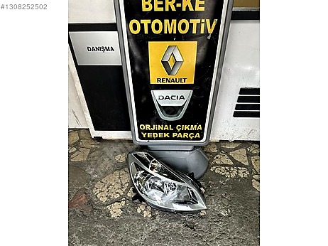 Renault Clio Sağ Ön Far çıkma parça