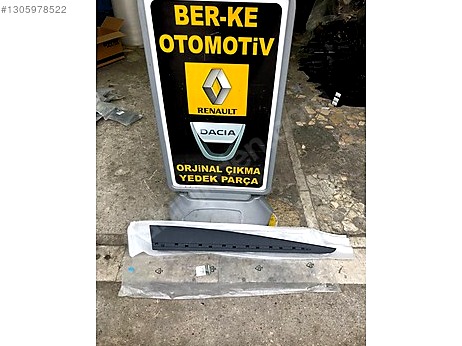 Renault Clio Kapı (Ön Sağ) çıkma parça
