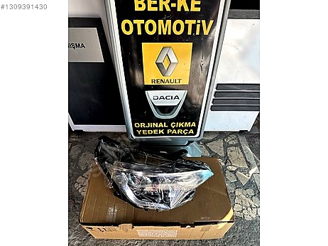 Renault Clio Sağ Ön Far çıkma parça