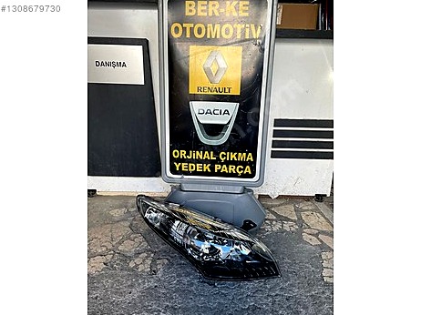 Renault Megane Sağ Ön Far çıkma parça