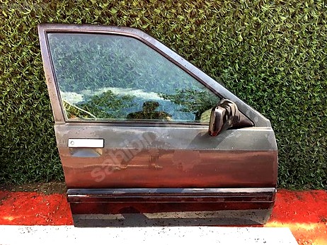 Renault R21 Kapı (Ön Sağ) çıkma parça