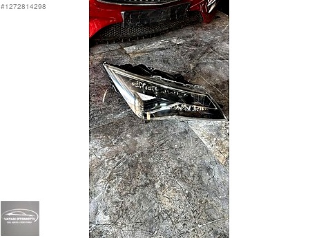 Seat Leon Sağ Ön Far çıkma parça