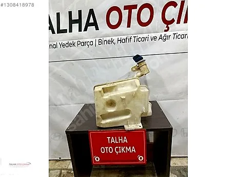 Skoda Octavia Silecek Suyu Deposu çıkma parça - TALHA OTO ÇIKMA Kocaeli