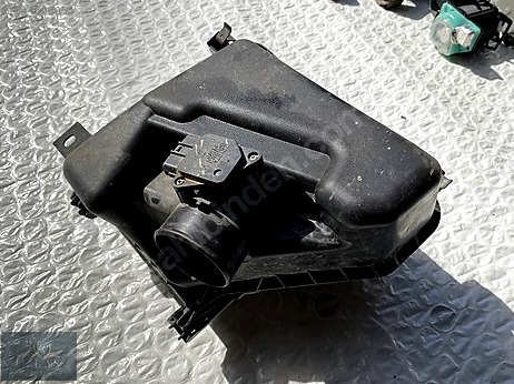 Toyota Corolla Hava Filtresi Kutusu çıkma parça
