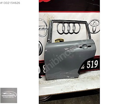 Toyota Corolla Cross Kapı (Arka Sol) çıkma parça