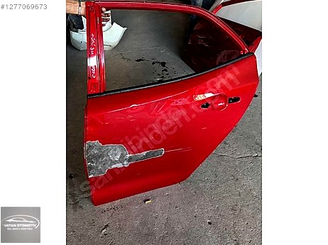 Toyota Corolla Kapı (Arka Sol) çıkma parça