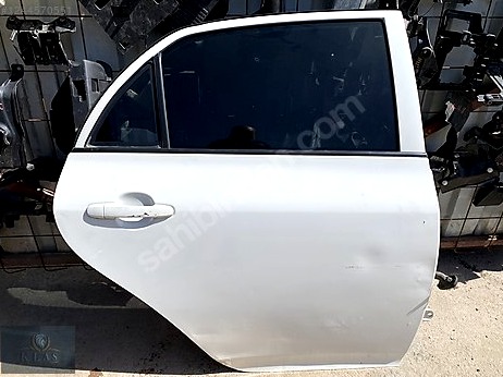 Toyota Corolla Kapı (Arka Sağ) çıkma parça