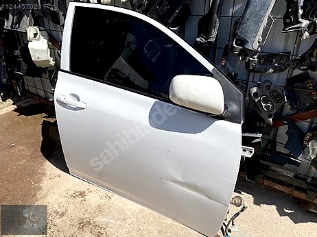 Toyota Corolla Kapı (Ön Sağ) çıkma parça - Klas Oto Bursa