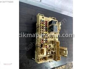 Toyota Avensis T25 Kasa Sigorta Kutusu 82641-CA010F – Orjinal Çıkma