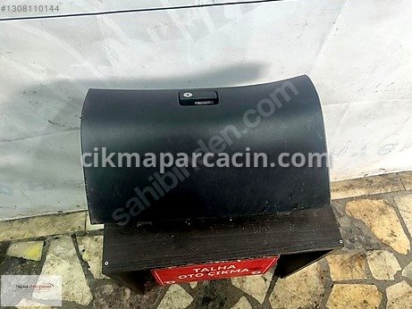 Toyota Avensis Torpido Gözü çıkma parça