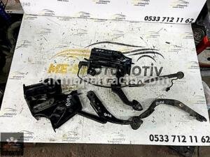 VOLKSWAGEN BORA GOLF 4 GAZ DEBRAJ FREN PEDALI