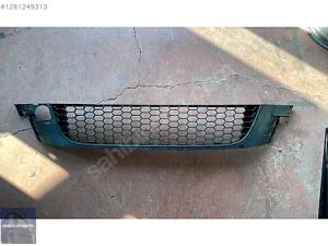 VOLKSWAGEN SCİROCCO ÖN TAMPON ORTA IZGARA 1K8853677 – isabetli oto