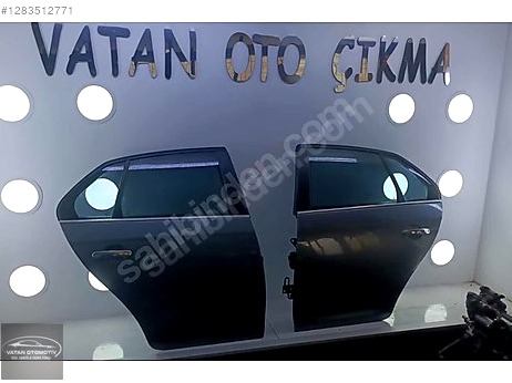 Volkswagen Jetta Kapı (Arka Sol) çıkma parça