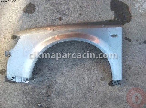Audi A4 Sol Ön Çamurluk çıkma parça