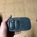 Renault Kangoo Cam Düğmesi çıkma parça - İNAN OTO ÇIKMA YEDEK PARÇA ALIM SATIM Adana