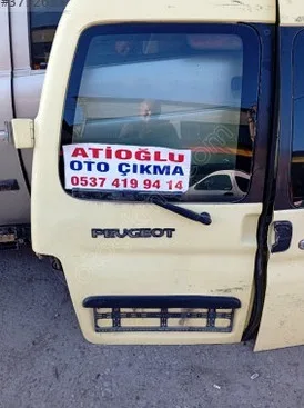 Citroen Berlingo Sol Arka Kapı çıkma parça - ATİOĞLU OTO ÇIKMA SAKARYA