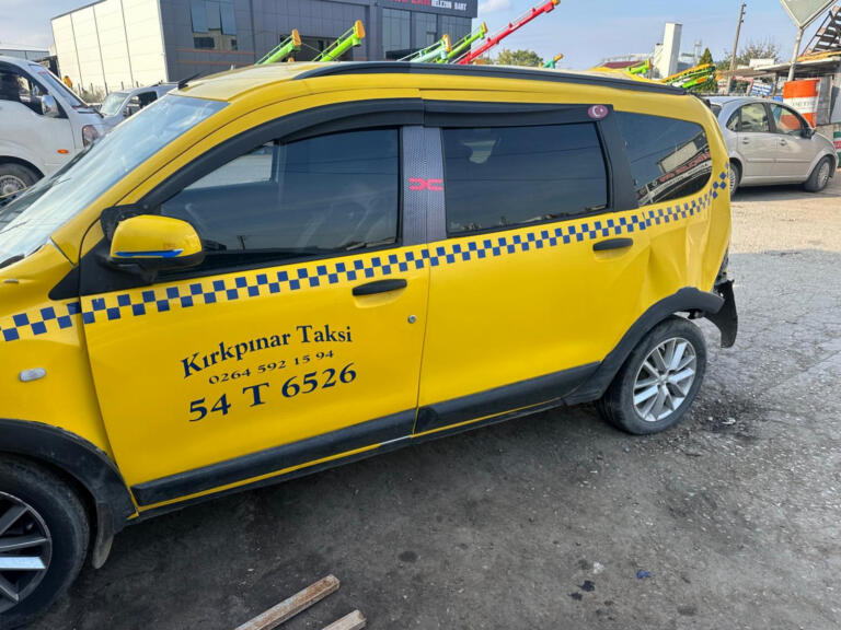 Dacia Lodgy Far (Sağ) çıkma parça