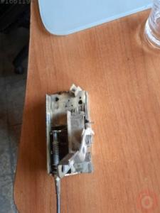 Escort sol arka kapi kilidi