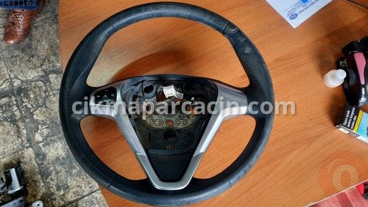 Ford Fiesta Direksiyon Simidi çıkma parça