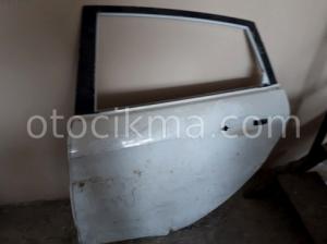 Fiesta sol arka kapi cikma temiz