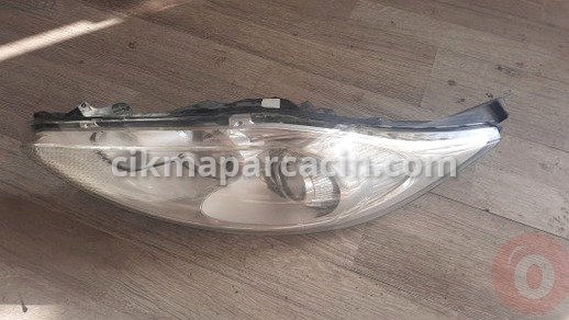 Ford Fiesta Sol Ön Far çıkma parça