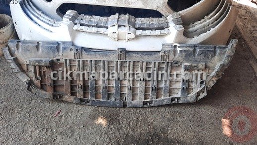 Renault Fluence Tampon Braketi çıkma parça
